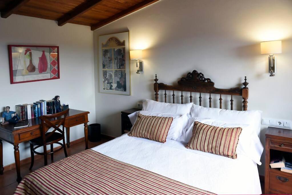 Casa De Afora Casa Con Piscina Y Jacuzzi Privados Guest House Santiago de Compostela Eksteriør bilde