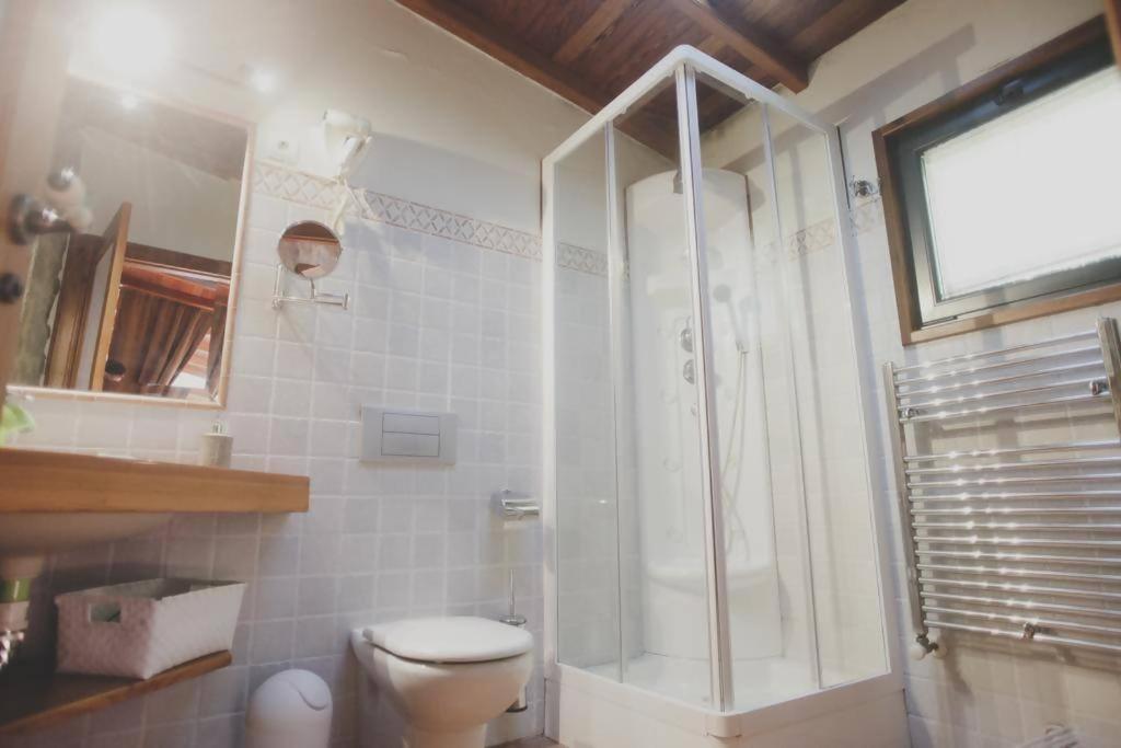 Casa De Afora Casa Con Piscina Y Jacuzzi Privados Guest House Santiago de Compostela Eksteriør bilde