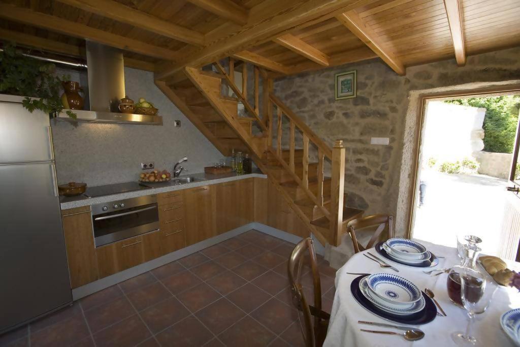 Casa De Afora Casa Con Piscina Y Jacuzzi Privados Guest House Santiago de Compostela Eksteriør bilde