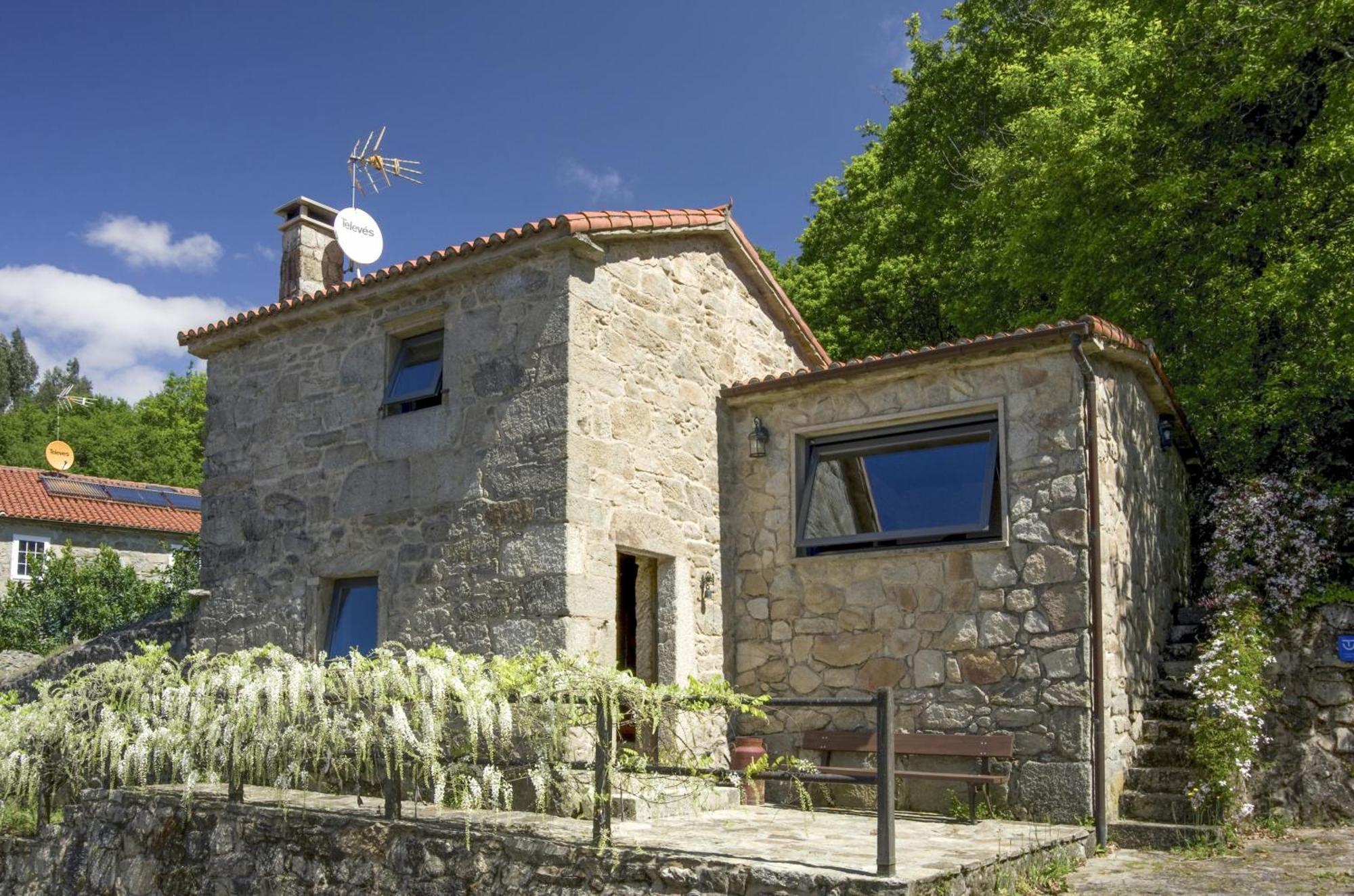 Casa De Afora Casa Con Piscina Y Jacuzzi Privados Guest House Santiago de Compostela Eksteriør bilde