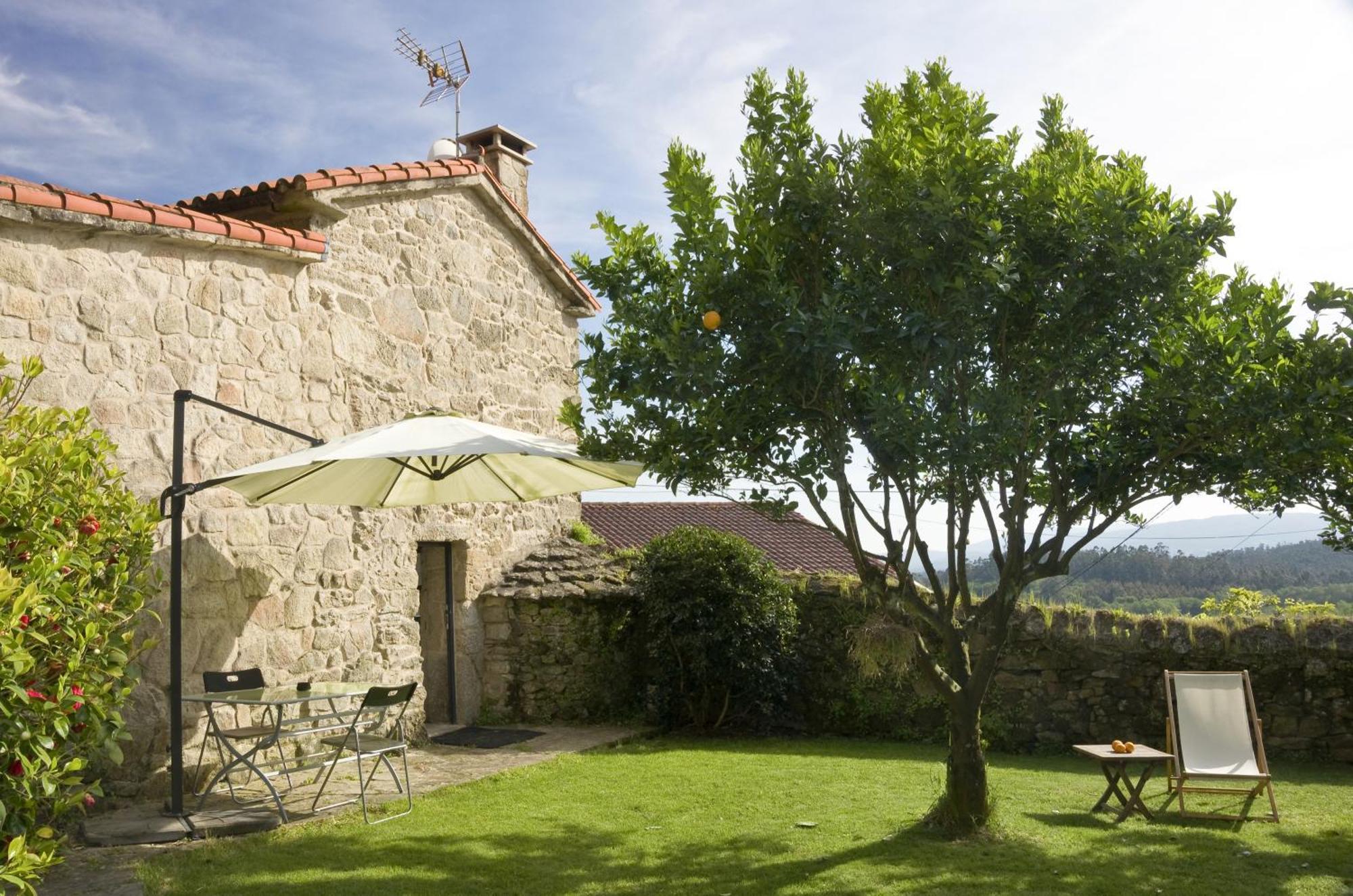 Casa De Afora Casa Con Piscina Y Jacuzzi Privados Guest House Santiago de Compostela Eksteriør bilde